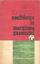 Confidente marginea gazonului