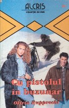 coperta Cu pistolul in buzunar